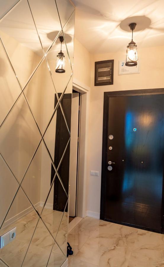 Entire Flat With City Skyline View - Two Bedrooms Batumi Ngoại thất bức ảnh